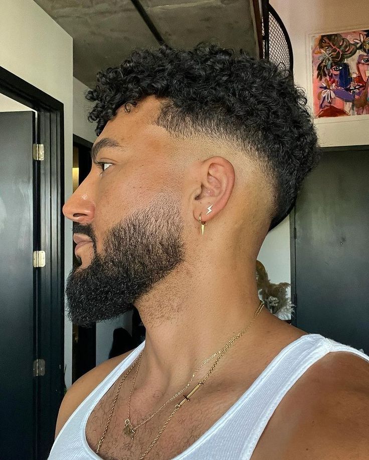 Low Fade em Cabelo Cacheado